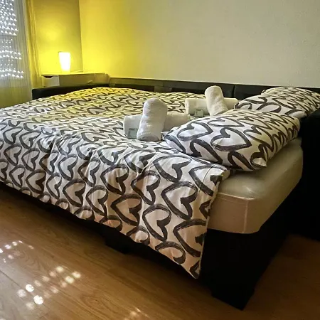 Piso Moderno En La Playa Gijon