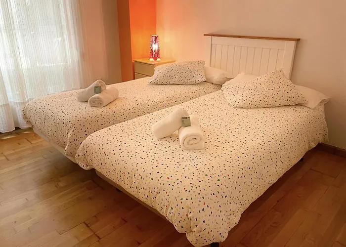 Piso Moderno En La Playa Gijon